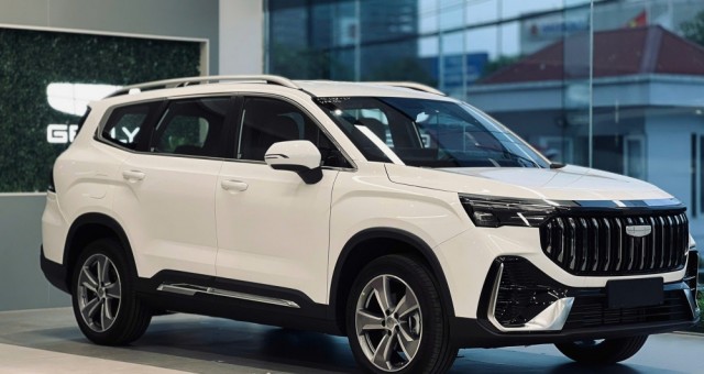 SUV 7 chỗ Geely Okavango sắp bán tại Việt Nam: Có gì để cạnh tranh Hyundai Santa Fe?